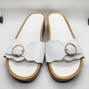 NWOT White Platform Sandals Sz9